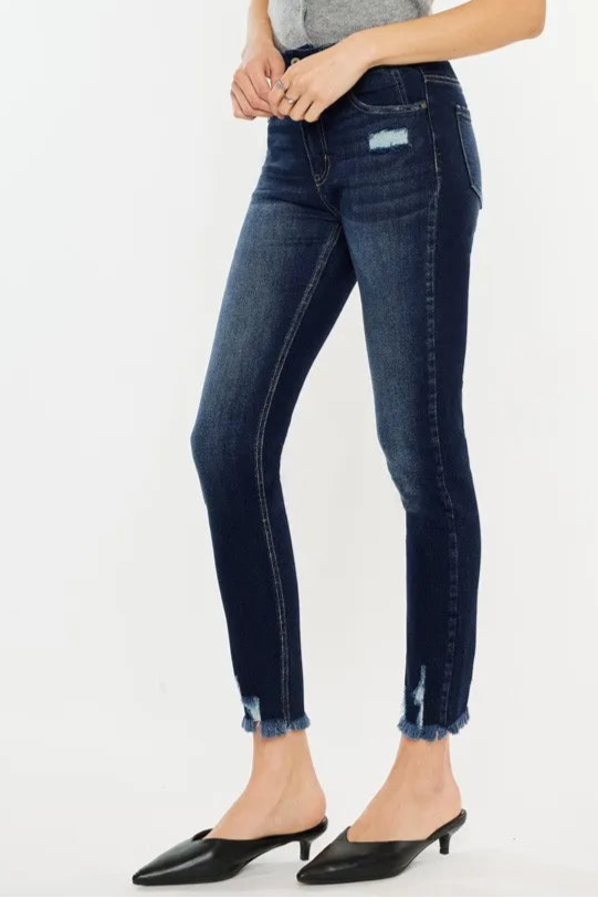 4f4b6e40-427c-489c-b1a8-358041423778-Max