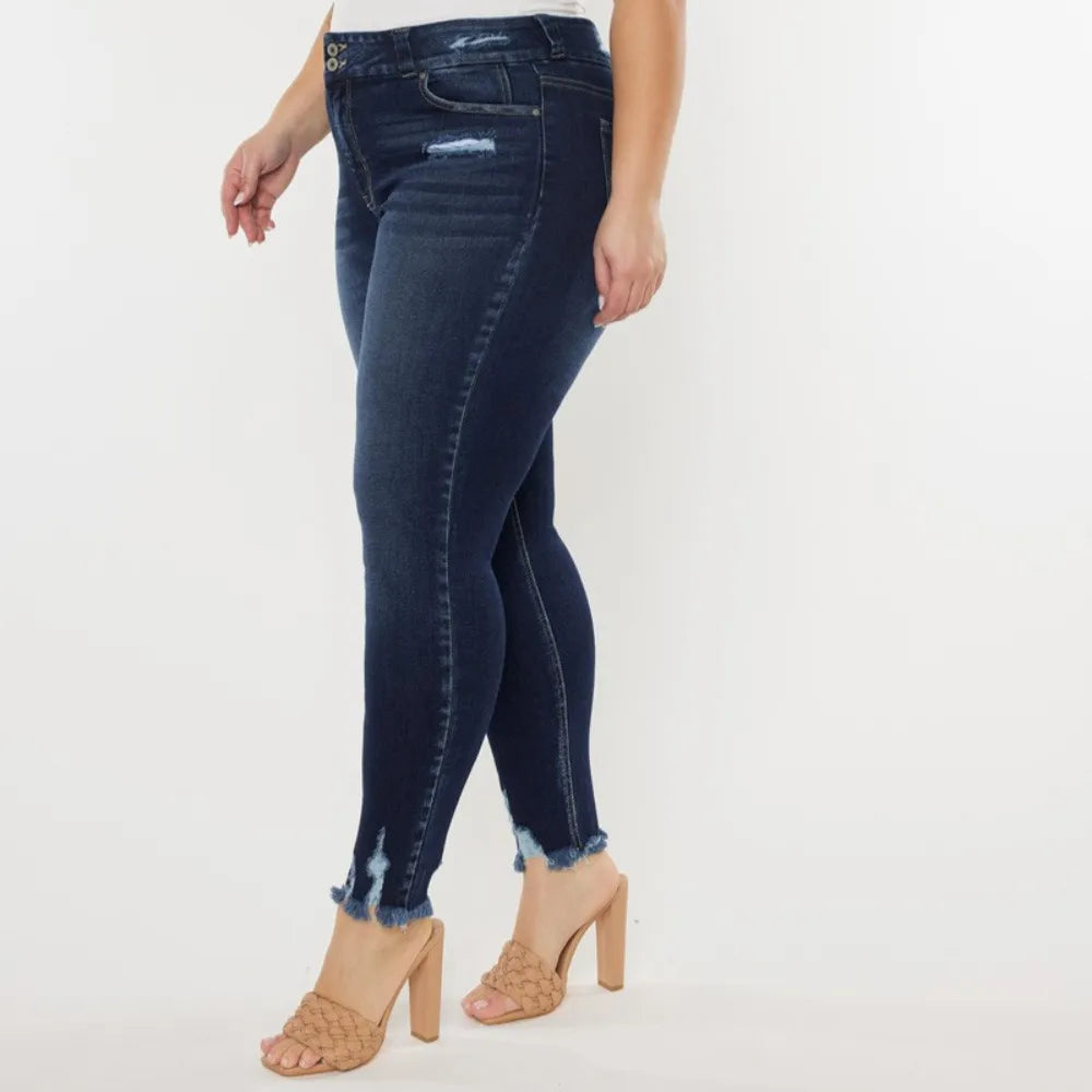 60cf7e15-5117-4b0b-9e4b-c8a04e8c72e3-Max